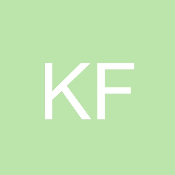 Profile Picture of Kristina Fultz (@kristinafultz) on Poshmark