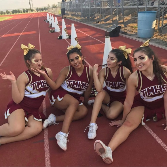 Profile Picture of Cookie Gonzalez (@coookkiieee) on Poshmark