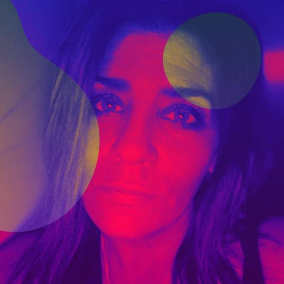 Denise Mormile - Poshmark Profile Picture of Denise Mormile (@dmormile) on Poshmark