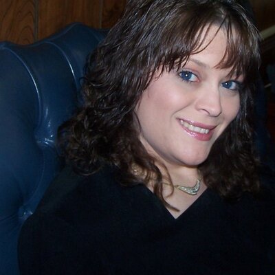 Profile Picture of Jessie Doherty Woods (@emtwoods) on Twitter