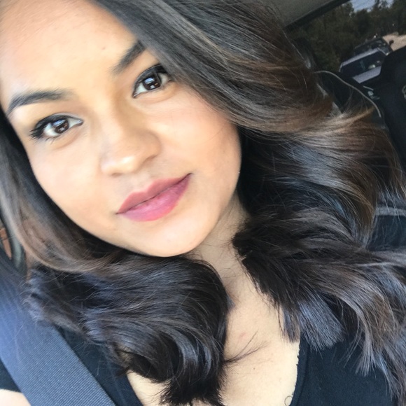 Profile Picture of Norma Barraza (@angelicabarraza) on Poshmark