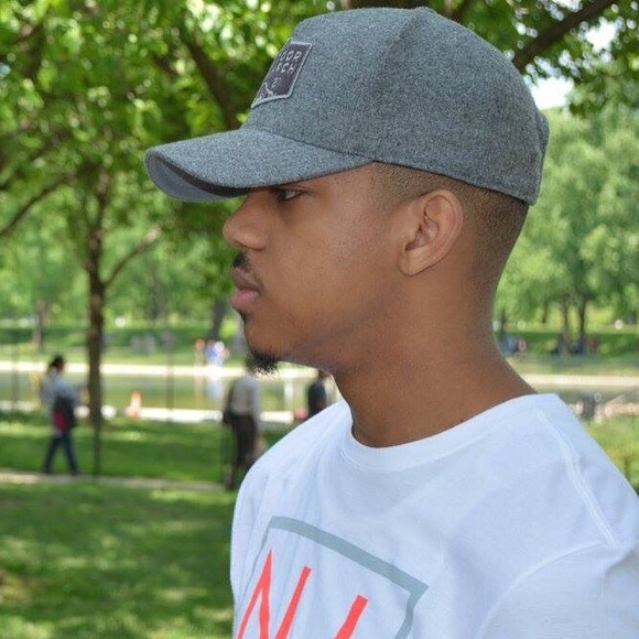 Profile Picture of Nigel Williams (@prollysleep) on Poshmark