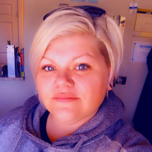 Profile Picture of Jaylene Hartnell (@jayhart82) on Poshmark