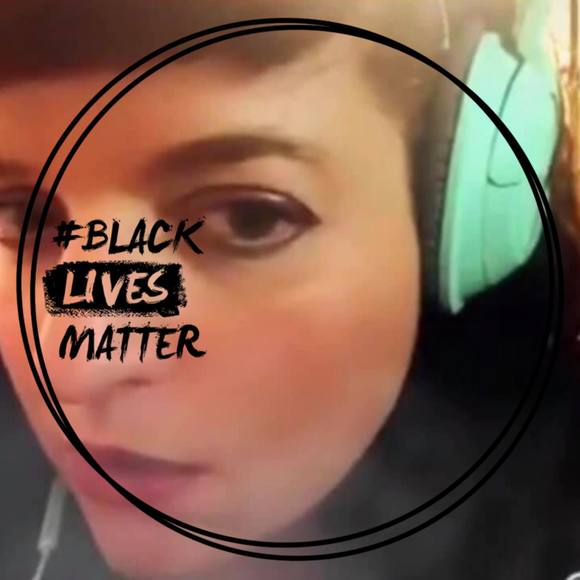 Profile Picture of Andrea Laird (@andie7908) on Poshmark