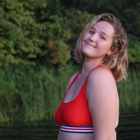 Profile Picture of Grace Dowling (@graque37) on Poshmark