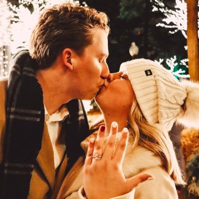 Profile Picture of Olivia Guest ♡ (@oguest18) on Twitter