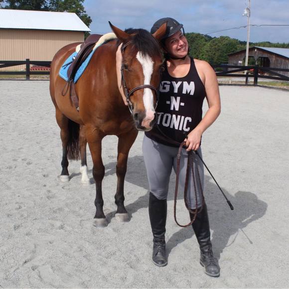 Profile Picture of Corinne Wolfe (@cdefallo) on Poshmark