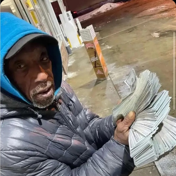 Profile Picture of Darlin Silverio (@kayflocka15) on Poshmark