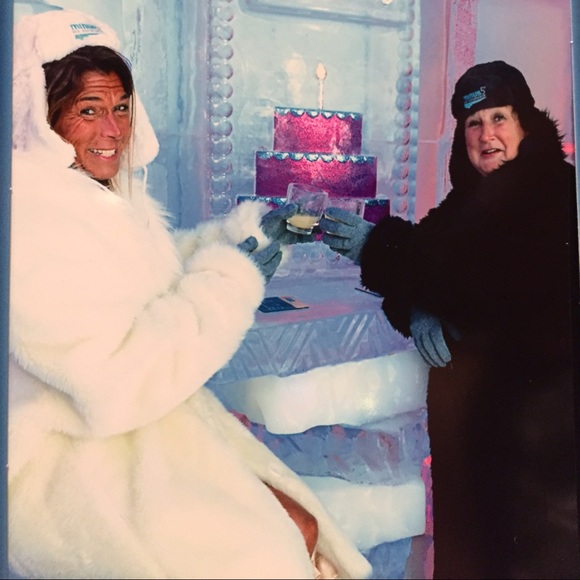 Profile Picture of Anne Salley (@annesalley) on Poshmark