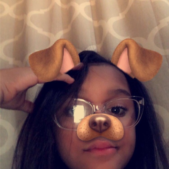 Profile Picture of Alexa Watkins (@alexawatkins) on Poshmark