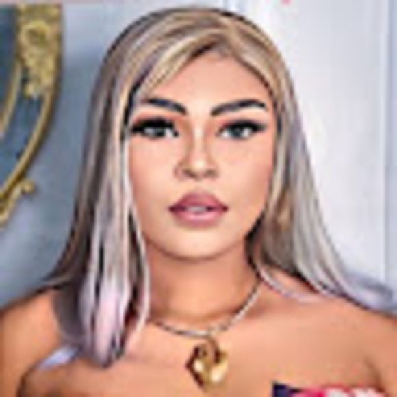 Profile Picture of Nkiru Ejim (@nfnejim) on Poshmark