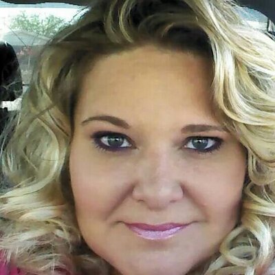 Profile Picture of Kim McHenry (@rkjm75) on Twitter