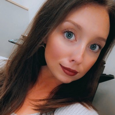 Profile Picture of Melanie Nichols (@ipockkk) on Twitter