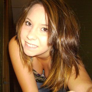 Profile Picture of Samantha Thompson (@samjmoore) on Myspace