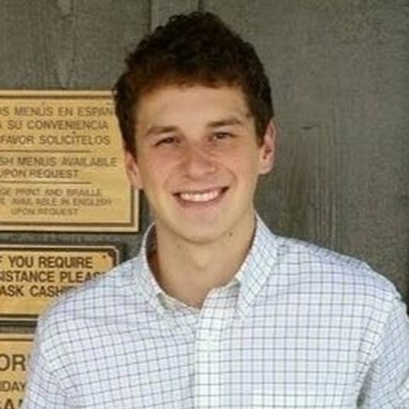 Profile Picture of Robert Newell (@ranewell) on Poshmark