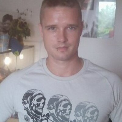 Profile Picture of Damian Maree (@ddeadtoright) on Twitter