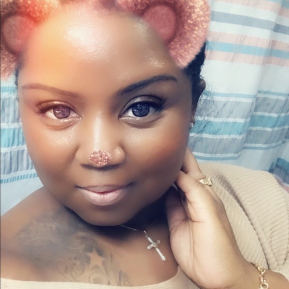 Profile Picture of Patricia Moncrieffe (@tcrieffe) on Poshmark