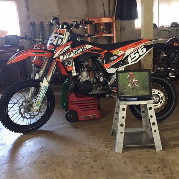 Profile Picture of Chris Catino (@chriscatino) on Poshmark