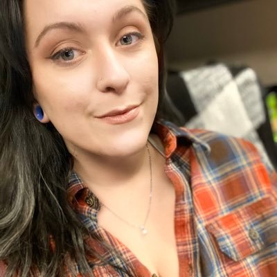 Profile Picture of Amber☠ (@AyeChillOuttt) on Twitter