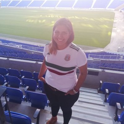 Profile Picture of Lorena Castillo (@ang_lorena87) on Twitter