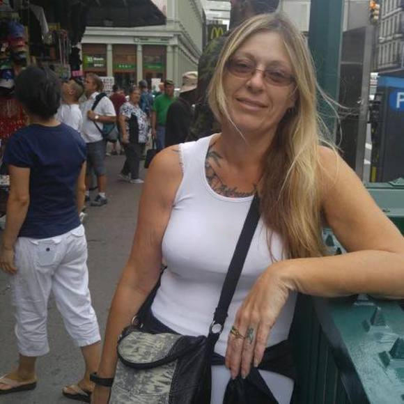 Profile Picture of Rebecca Keyser (@rebecca_keyser) on Poshmark