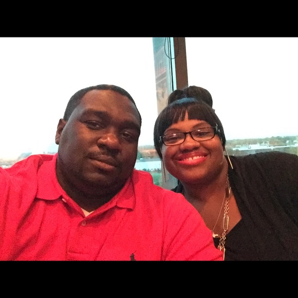 Profile Picture of Oneal Anderson (@black2003) on Poshmark