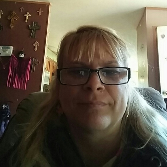 Profile Picture of Debbie Polston (@debbiepolston) on Poshmark