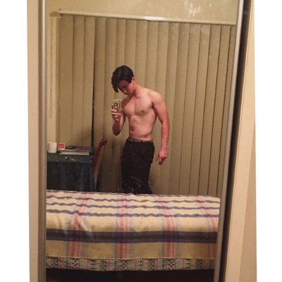 Profile Picture of Harry Trinh (@HarryTrinh28) on Twitter