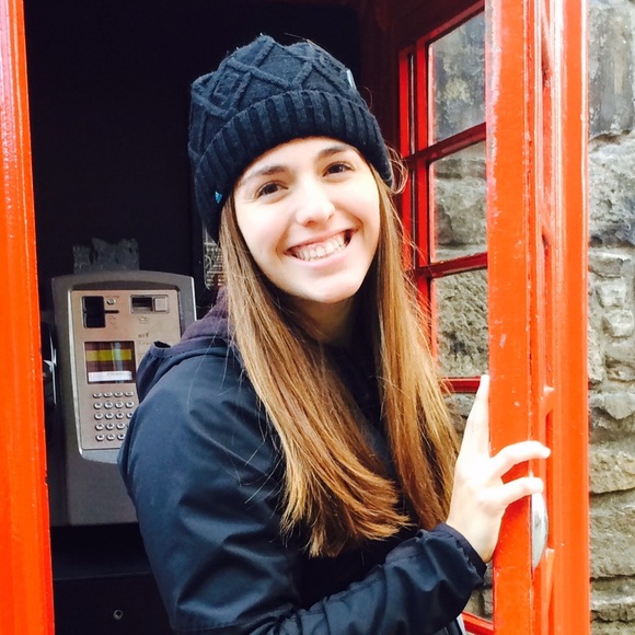 Profile Picture of Cassie Flackey (@flackeyc) on Poshmark