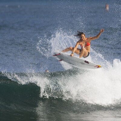 Profile Picture of Jess Lucchese (@jessbigwaves) on Twitter