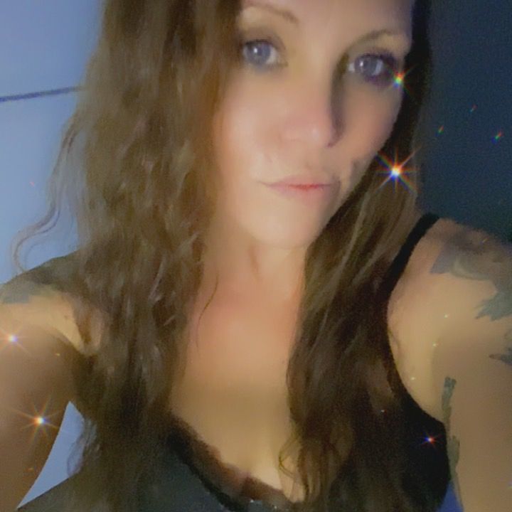 Profile Picture of Amanda West (@amanda.west98) on Tiktok