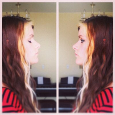 Profile Picture of Abby Harkins (@AbbytheCalvert) on Twitter