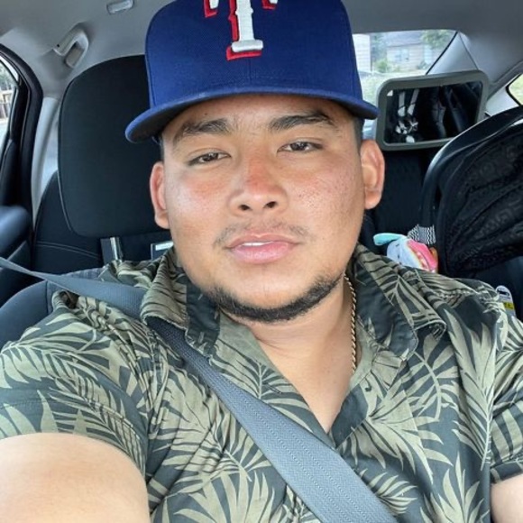 Profile Picture of Miguel Ayala (@miguelayala456) on Poshmark