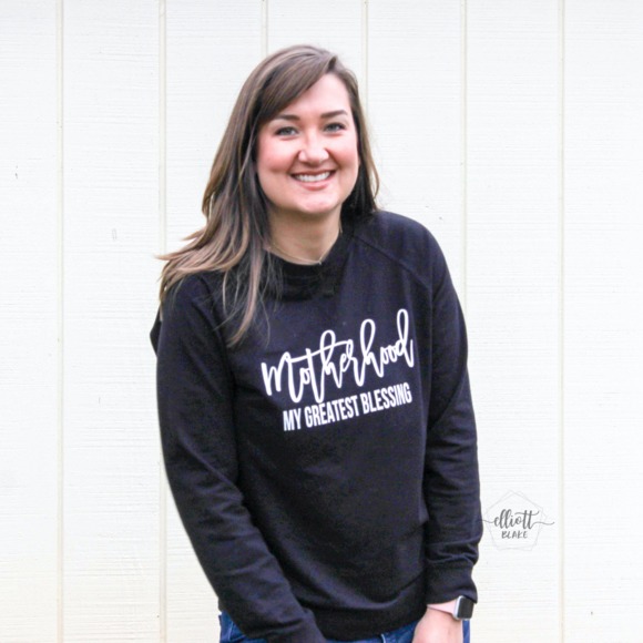 Profile Picture of Robin Brockwell (@elliottblake) on Poshmark