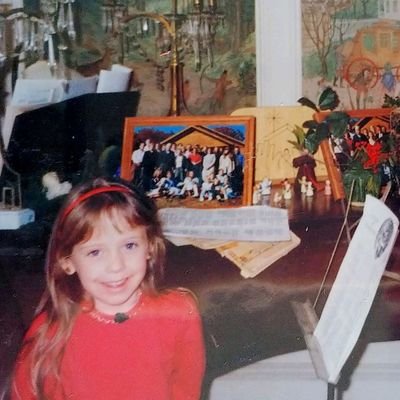 Profile Picture of Katherine C. Cutshall (@kc_cutshall828) on Twitter