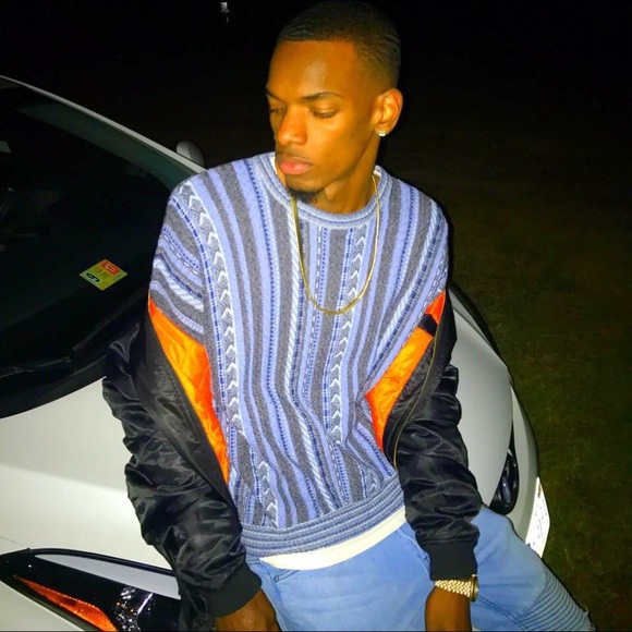 Profile Picture of Timothy Hinton (@princetice) on Poshmark