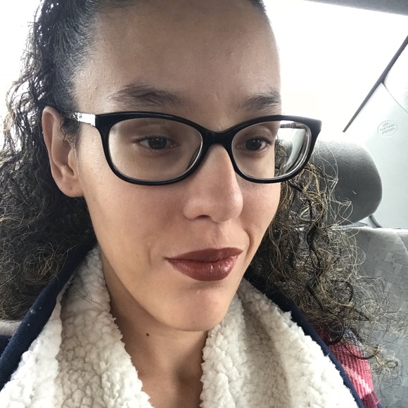 Profile Picture of Satchiana Otero (@satchiana_otero) on Poshmark