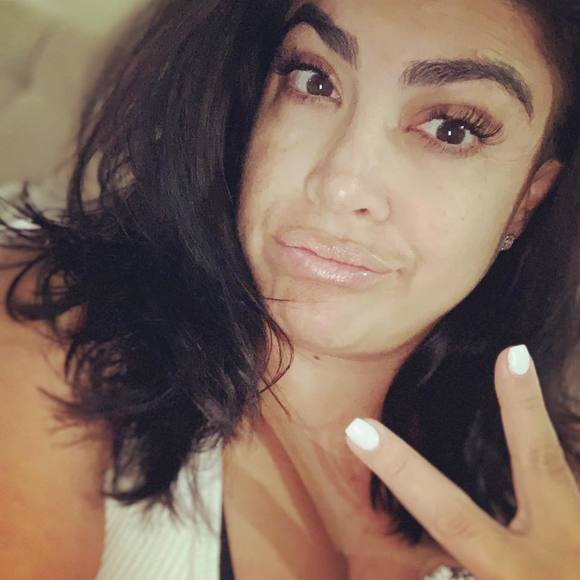 Profile Picture of Roya Faraji (@royafaraji) on Poshmark