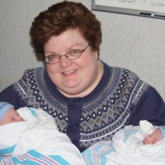 Profile Picture of Ellie Minger (@gsugrad90) on Poshmark