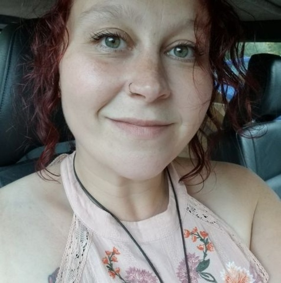Profile Picture of Melissa Lagerquist (@firaka) on Poshmark