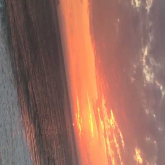 Profile Picture of Chris Martinez (@chrixs1700) on Poshmark