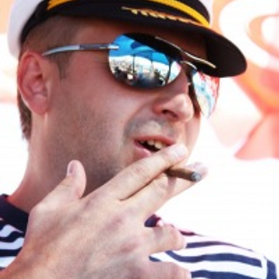 Profile Picture of Alexander Chaves (@ronizebotanu) on Twitter