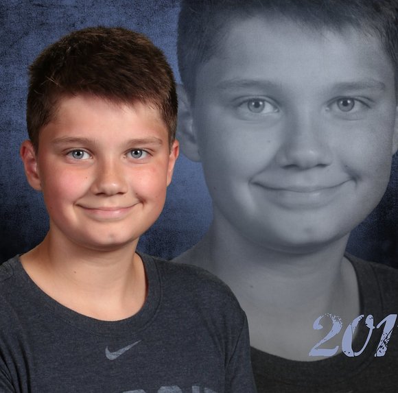 Profile Picture of Vally Souers (@vallysouers) on Poshmark