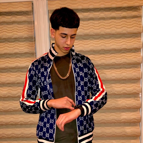 Profile Picture of Jeremy Rivas (@jloadings) on Poshmark