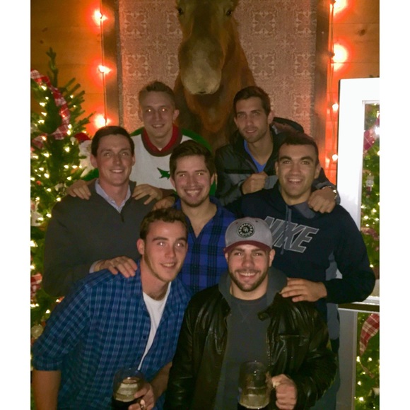 Profile Picture of Alex Lewek (@alewek) on Poshmark