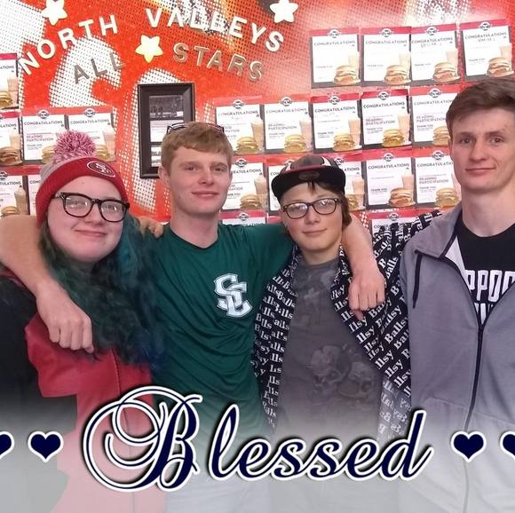 Profile Picture of Rebecca Eakens (@rbtonopah) on Poshmark