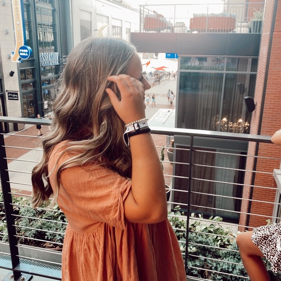 Profile Picture of Chloe Steele (@chloekaysteele) on Poshmark