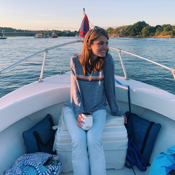 Profile Picture of Mackenzie Swift (@mackenzieswift7) on Poshmark