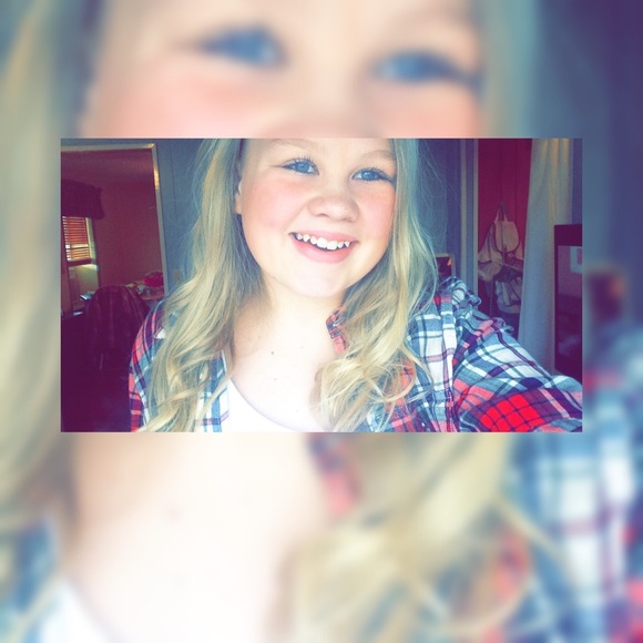 Profile Picture of Maggie Peardon (@maggiepeardon) on Poshmark