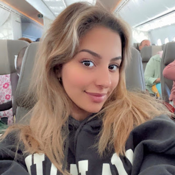 Nouha Ait cheikh - Poshmark Profile Picture of Nouha Ait cheikh (@nouhaitcheikh) on Poshmark